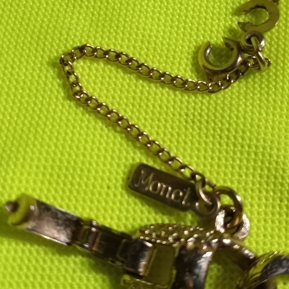 Goldtone monet textured chain bracelet - Picture 6 of 6